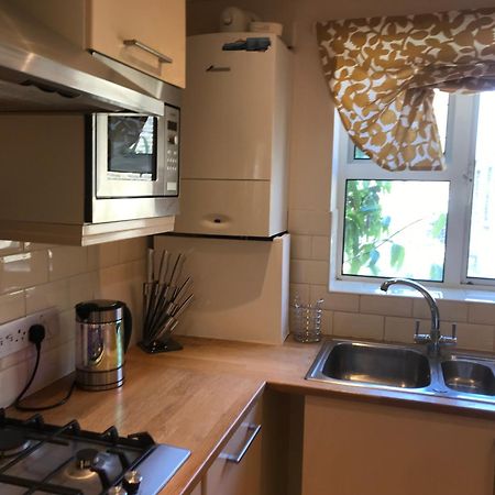Charming Flat Centrally Located ลอนดอน ภายนอก รูปภาพ